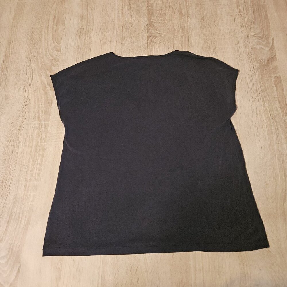 Lucky Brand Womens Size S Dark Blue Short Sleeve Vneck Top Shirt Blouse Buttons - Picture 2 of 6